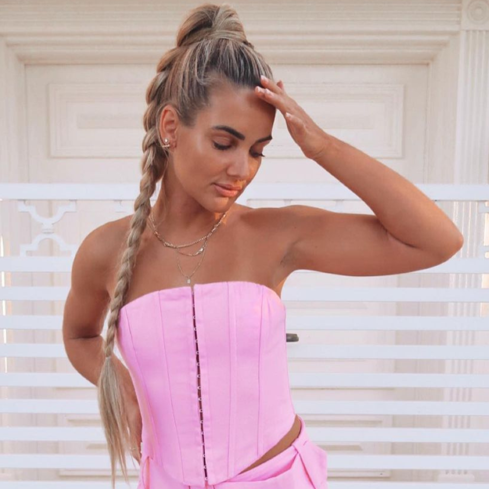 Caramel-Swirl-Ponytail-Hair-Extensions-KiKi-Hair-Extensions